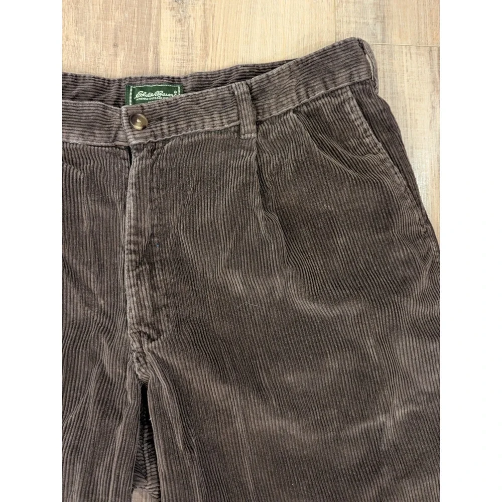 Eddie Bauer style profile